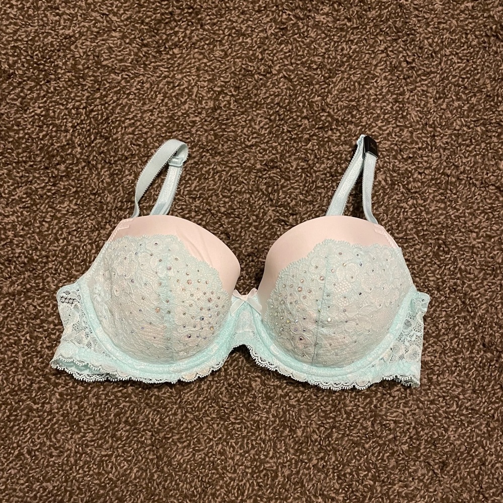 Brand new, tags attached Victoria Secret bra size 36C